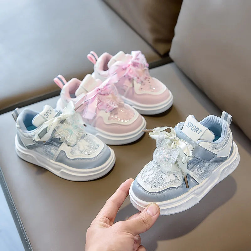 Girls' Butterfly Sneakers 2026 Spring New Children's Soft Sole Breathable Non-Slip Hook Loop Closure Casual Baby Korean Style