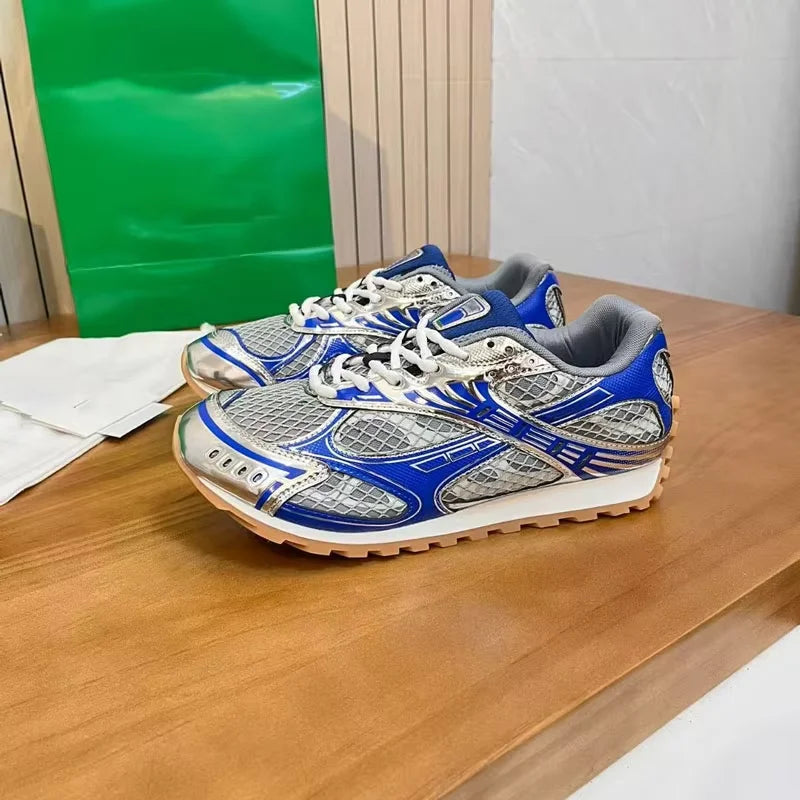 New Designer Luxury High Quality Sneakers Men and Women Lighted Lace-Up Sports Balance Soft New Toe Style BV Walking Style Shoes