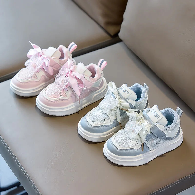 Girls' Butterfly Sneakers 2026 Spring New Children's Soft Sole Breathable Non-Slip Hook Loop Closure Casual Baby Korean Style