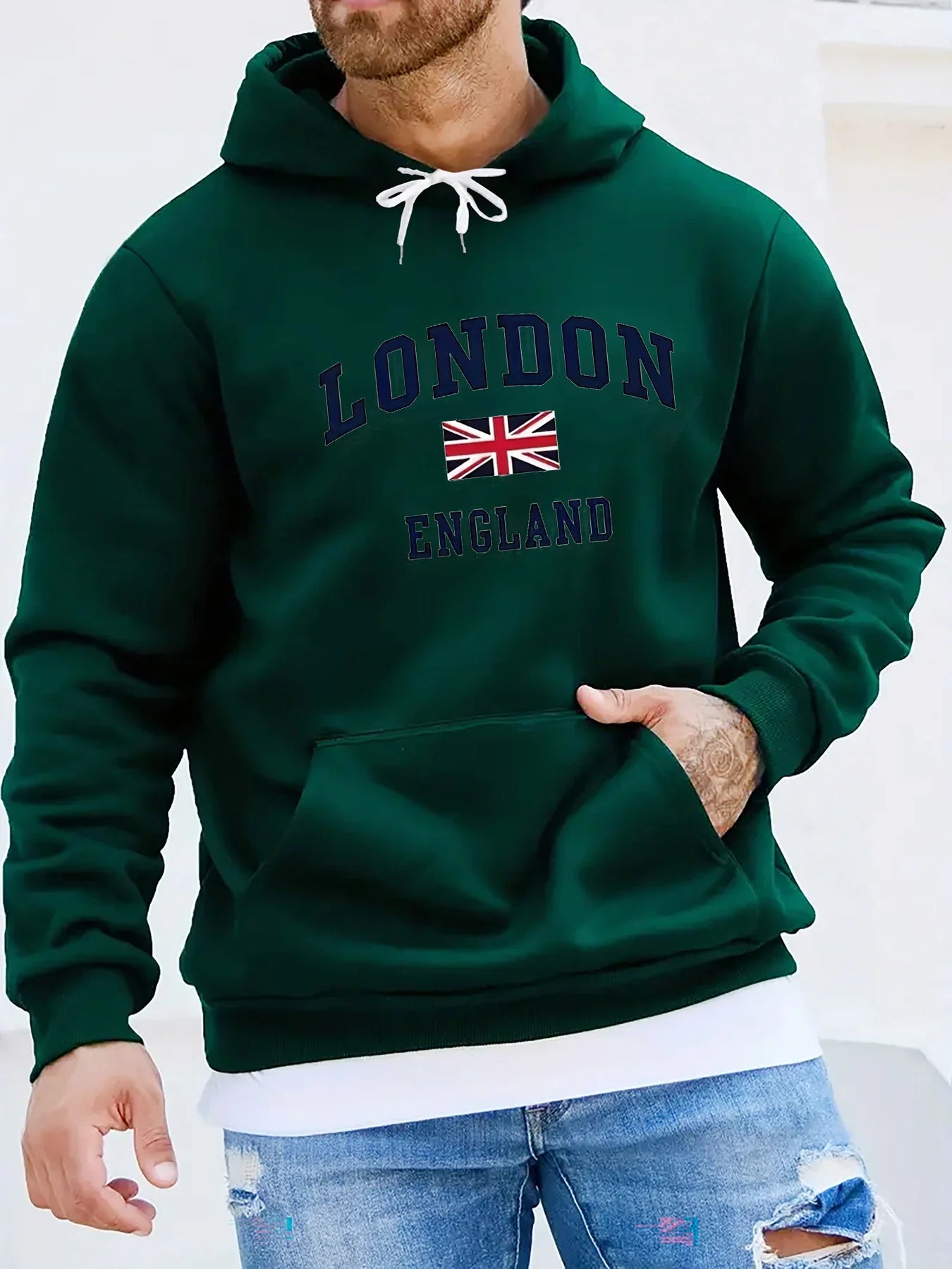 Men's autumn and winter casual and fashionable loose hooded sweatshirt, printed long-sleeved warm pullover