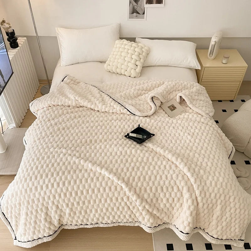 Coral Fleece Warm Blanket Autumn And Winter Soft Flannel Double-Sided Thick Golden Turtle Fleece Suitable For Bedroom Blankets