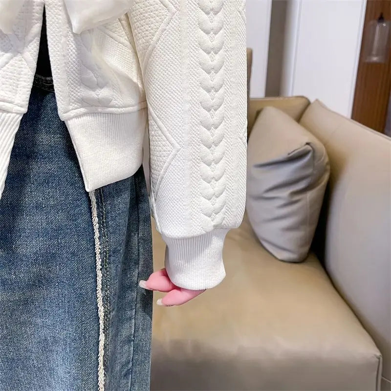 Fashionable Round Neck Sweatshirt for Women 2025 New Spring and Autumn Loose and Versatile Thin Pullover Short Versatile Top