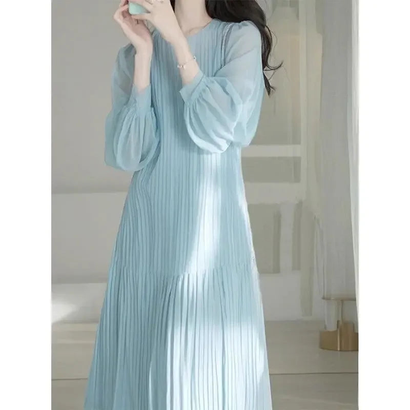 French Dress for Women with Exquisite High-end Feel Loose Slim Blue Chiffon Round Neck Long-sleeved Skirt