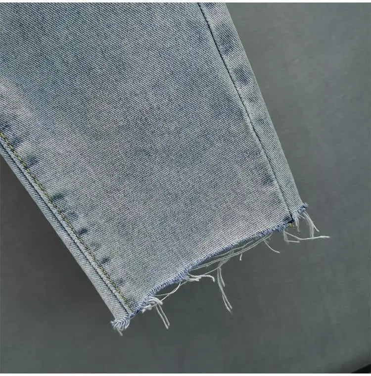 Heavy industry Diamond studded ripped Jeans Women's Street wear 2026 Summer New Loose Nine point Pants Casual Denim Trousers