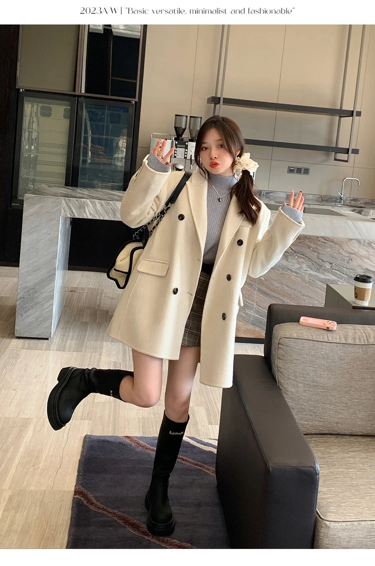 Women's Turtleneck Sweater Winter 2025 Retro with Velvet Lining Thickened Inner Wear Thermal Knitting Bottoming Shirt Pullovers