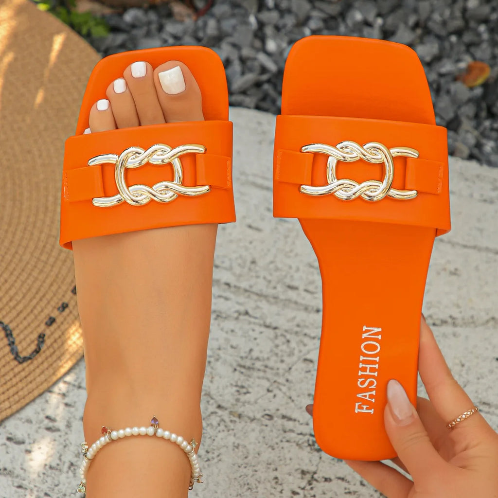 Fashion Women Slippers Lightweight Flat Sandals 2026 Metal Decoration Casual Shoes Square Toe Chain Slippers Beach Slides Women