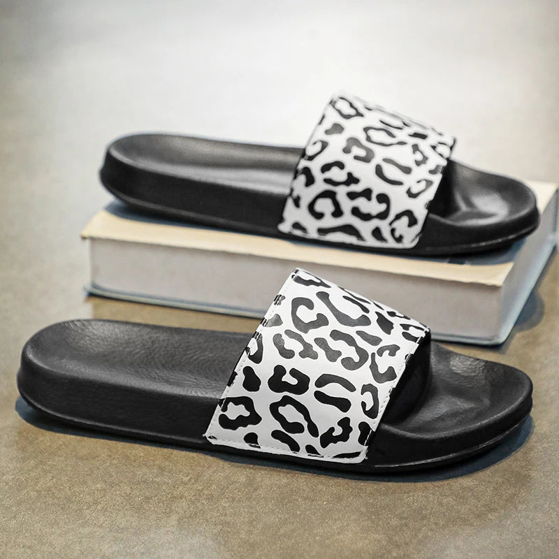 Summer Fashion Men Slippers Comfort Women Sandals Non-slip Indoor Home Bathroom Slides Garden Shoes Outdoor Beach Casual Shoes