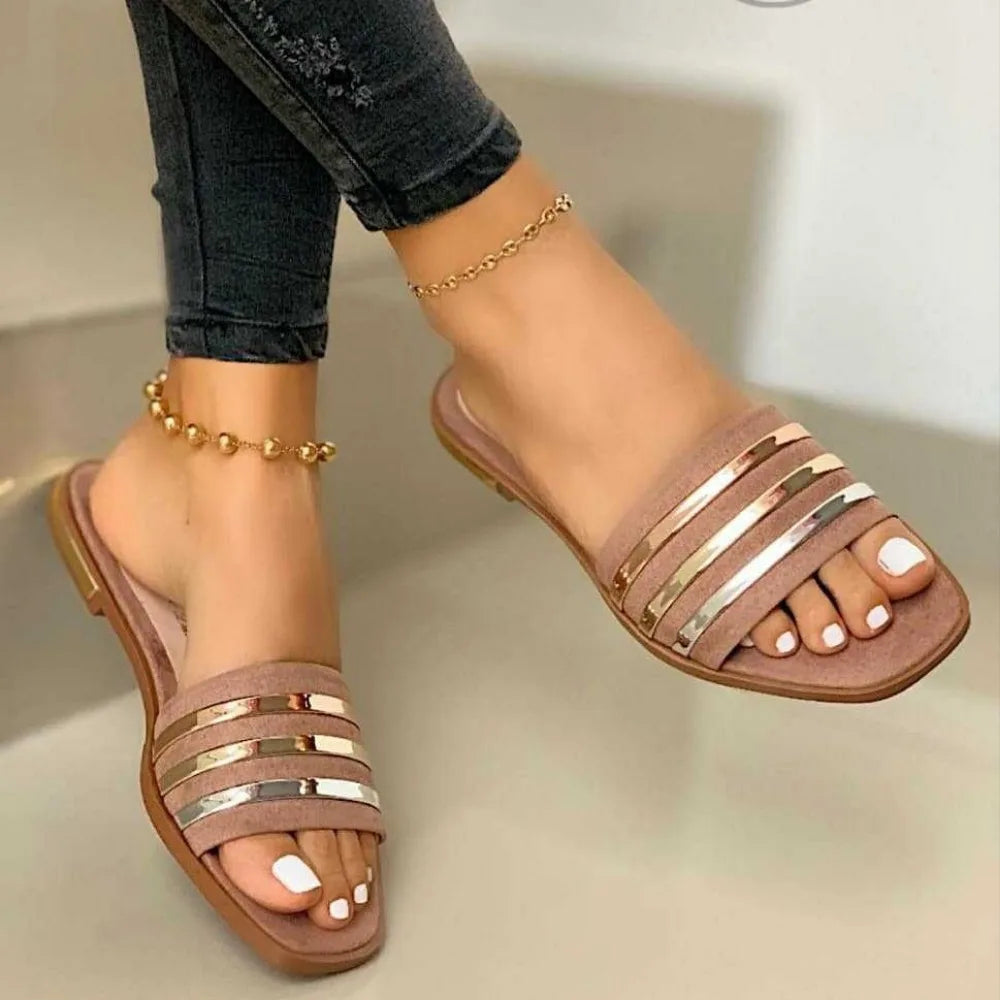 Fashion Summer Slippers Women Luxury Beach Flip Flops Female Flat Sandals Trend Design Slides Plus Size 43 Soft Non-Slip Casuals
