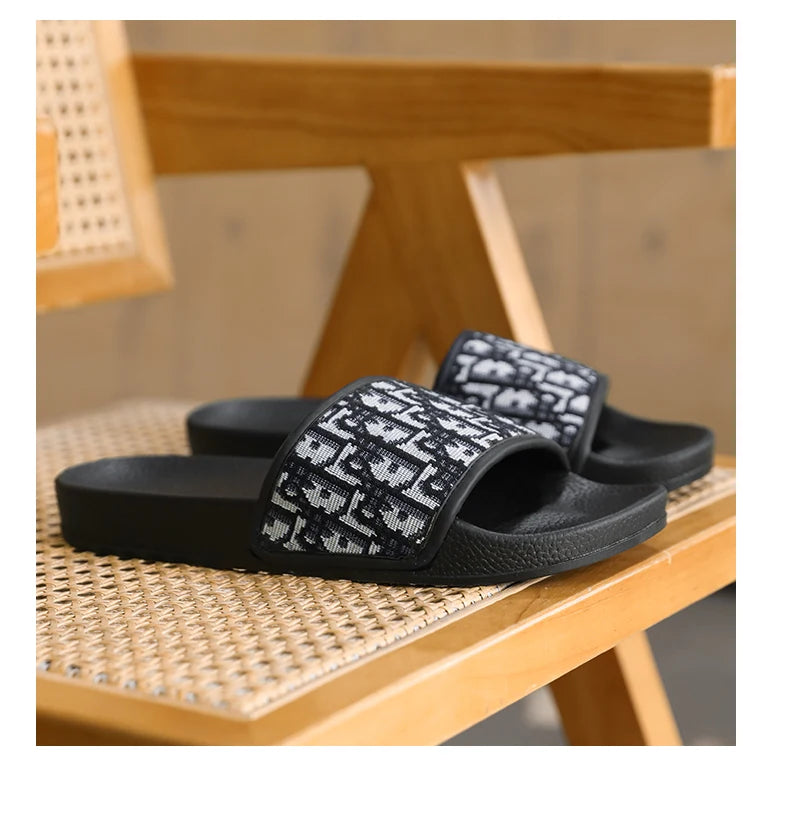 Slipper for Men's Home Slippers Lightweight Summer New Style Flat and Worn Casual Retro Patterned Anti-slip Quick-drying Sandals