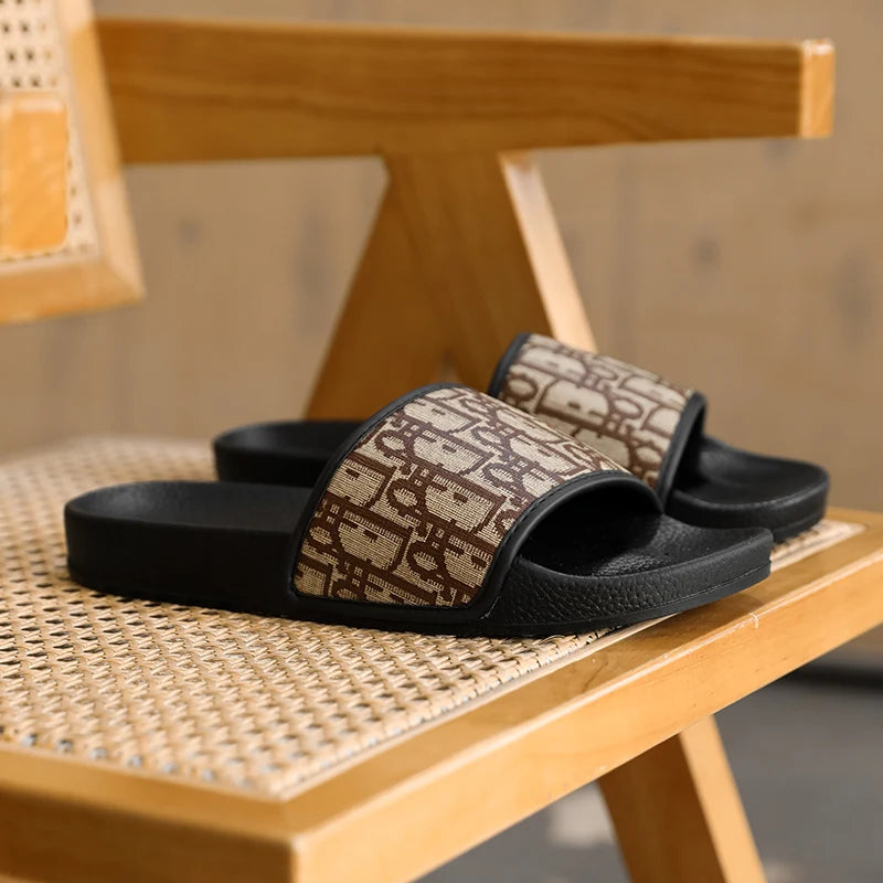 Slipper for Men's Home Slippers Lightweight Summer New Style Flat and Worn Casual Retro Patterned Anti-slip Quick-drying Sandals