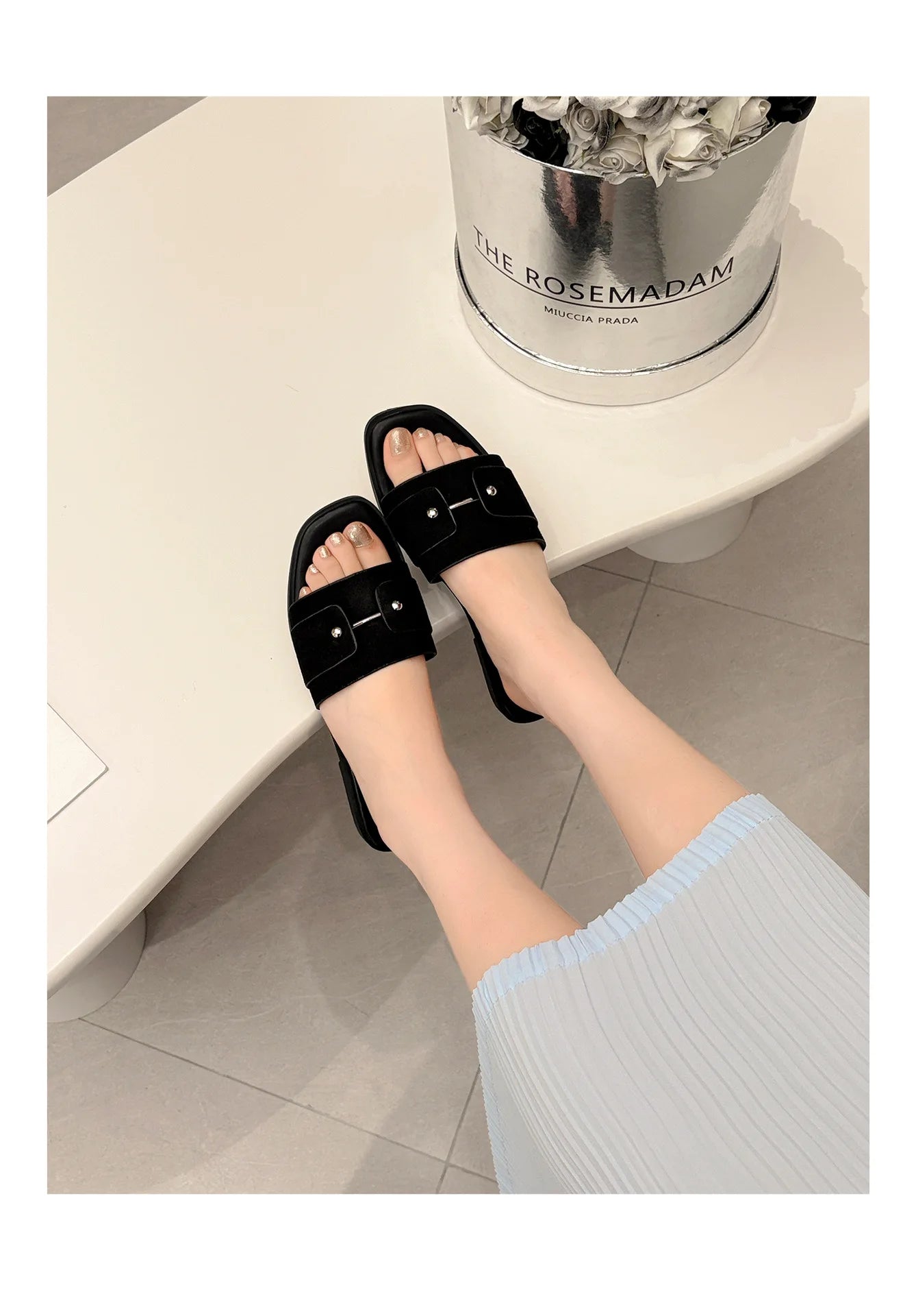 Womens slippers summer elegant versatile casual breathable anti-slip suitable outdoor travel beach activities flat shoes sandals