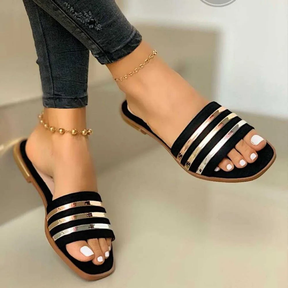 Fashion Summer Slippers Women Luxury Beach Flip Flops Female Flat Sandals Trend Design Slides Plus Size 43 Soft Non-Slip Casuals
