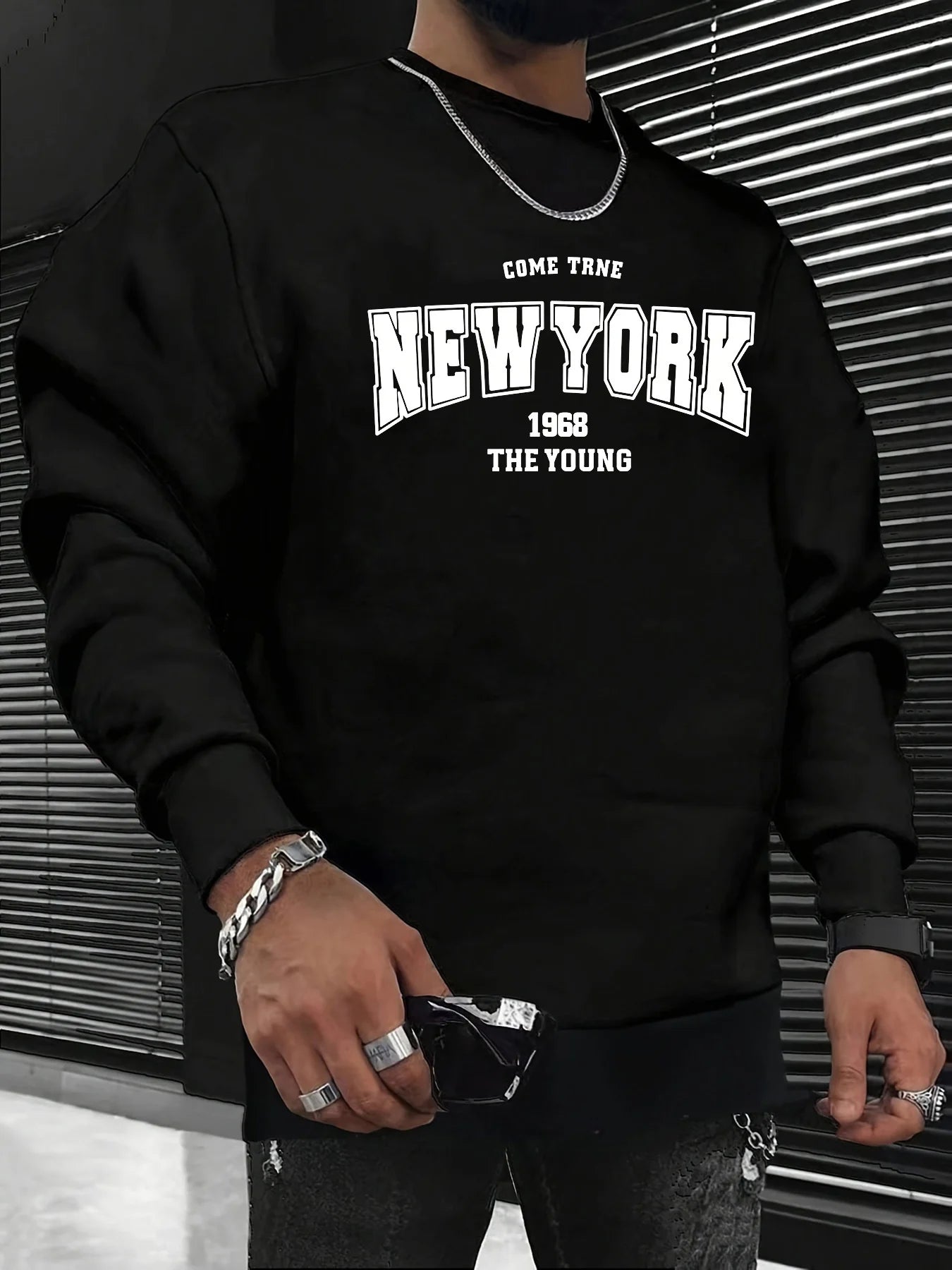 Men's autumn and winter fashionable casual loose New York letter graphic printed long sleeved round neck sweatshirt