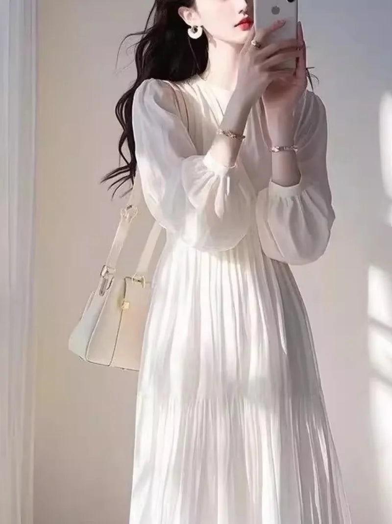 French Dress For Women Spring 2025 High-End Loose And Blue Chiffon Round Neck Long Sleeved Pleated Dress w531