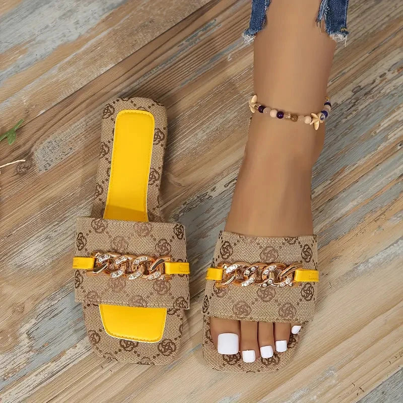 Women Slippers 2024 New Summer Flat Luxury Sandals Outdoor Beach Shoes Trend Brand Designer Women Slippers Big Size Slides Women